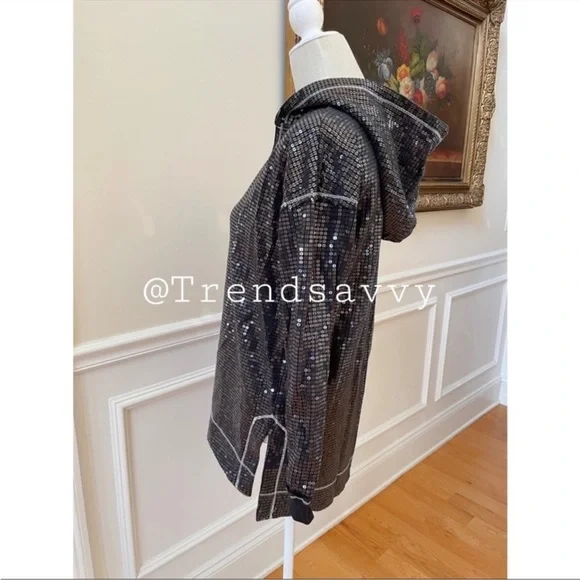 ANTHROPOLOGIE Sequined Hoodie Side Slit Sweater Tunic Pullover Top Black XS NWT - Picture 4 of 13